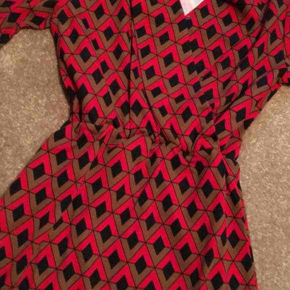 Tracy Negoshian Short Sleeve Dress - Picture 4 of 6